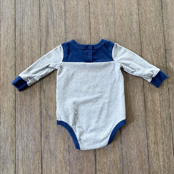4/$10 Cat & Jack long sleeve onesie bodysuit 3-6 months - Picture 4 of 4